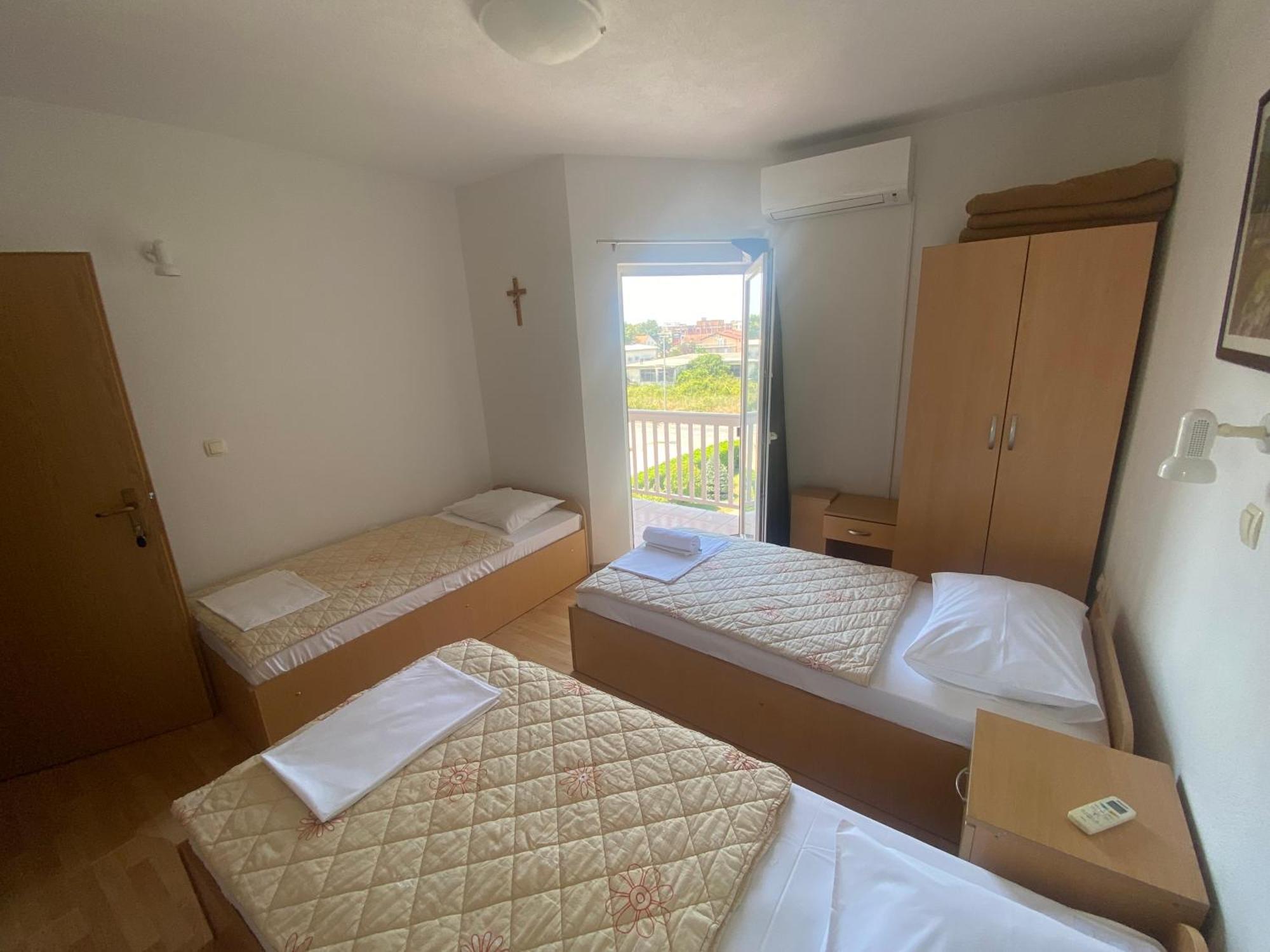 Guest House Regina Mundi Međugorje Zewnętrze zdjęcie