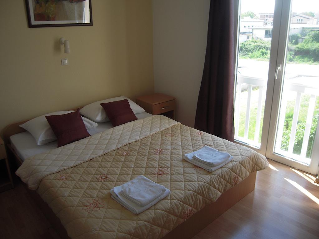 Guest House Regina Mundi Međugorje Zewnętrze zdjęcie