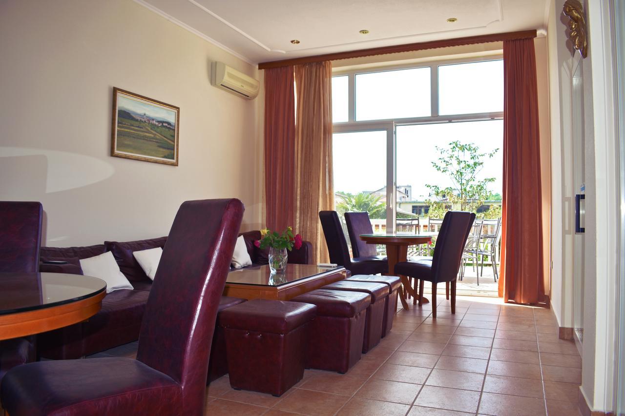 Guest House Regina Mundi Međugorje Zewnętrze zdjęcie