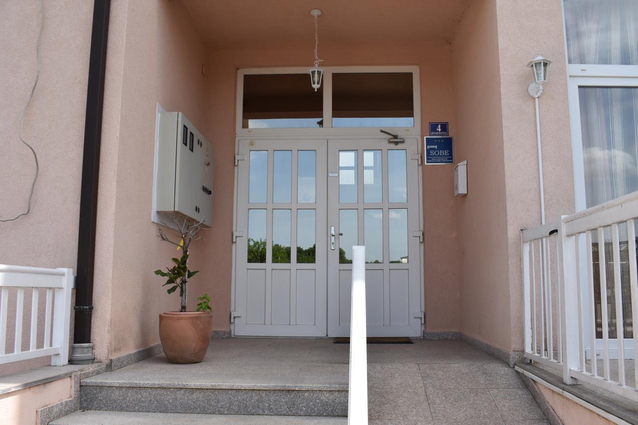 Guest House Regina Mundi Međugorje Zewnętrze zdjęcie