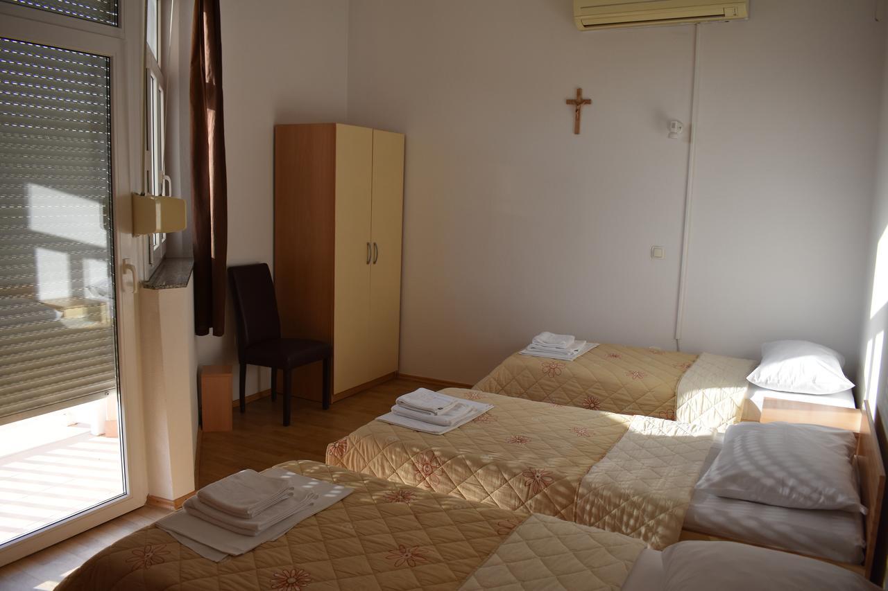 Guest House Regina Mundi Međugorje Zewnętrze zdjęcie