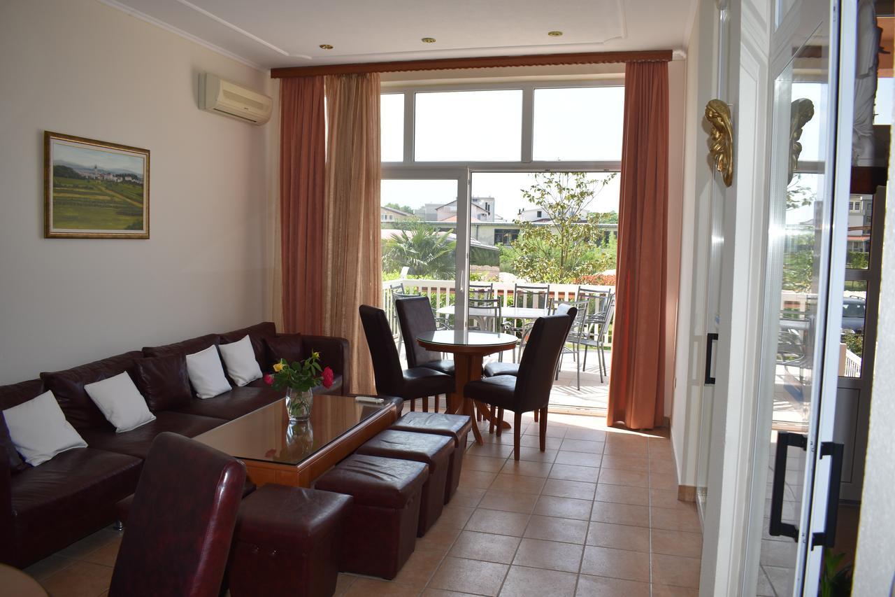 Guest House Regina Mundi Međugorje Zewnętrze zdjęcie